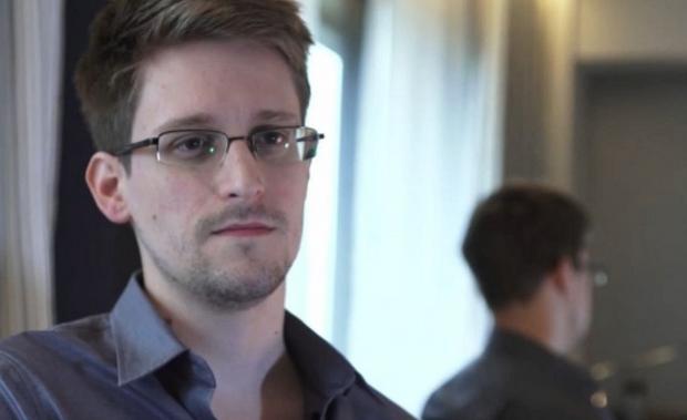 Edward Snowden in Citizenfour (Praxis Films)