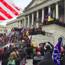 Crowd of Trump rioters outside the Capitol